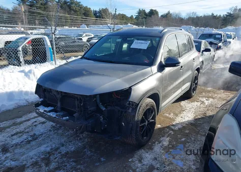 2016 Volkswagen Tiguan S from USA, damaged, VIN WVGAV7AX9GW554005